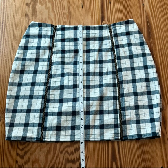 LF Furst Of A Kind Upcycled Plaid Double Zip Flannel Skirt - Picture 8 of 8